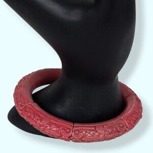 (2/$20) Avon Faux Cinnabar Floral Stretch Bracelet